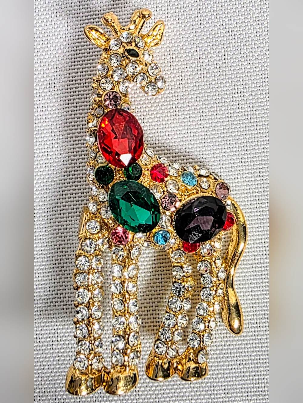 Rhinestone Giraffe Brooch Multicolor Crystal Animal Pin Gold Tone